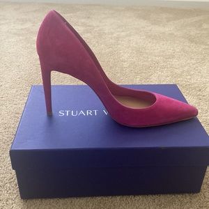 Pink suede heels new with tags. Classic Stuart Weitzman.
